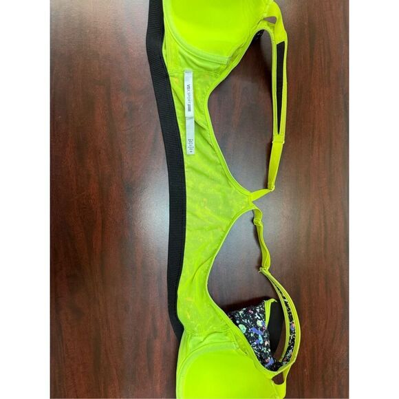 Victoria’s Secret Paint Splatter Sports Bra Size 36B - Picture 4 of 8